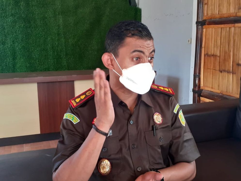 Sampaikan Permohonan Maaf,  Kejari Sikka Siap Penuhi  Tuntutan Keluarga Petrus Herlemus 