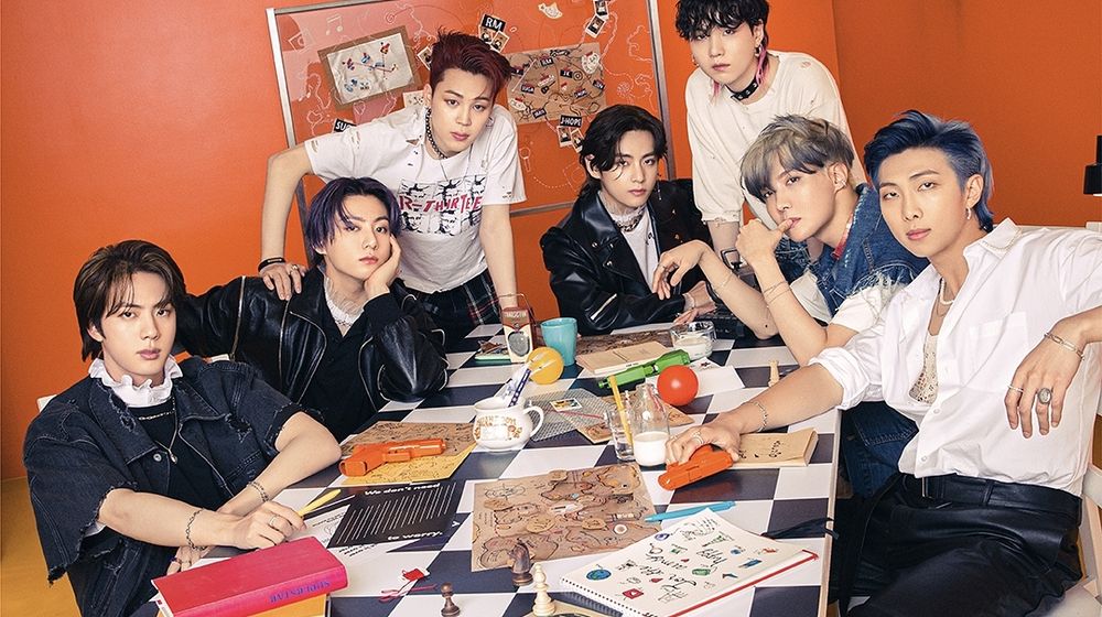 Bukti BTS Mampu Tingkatkan Penjualan, Hoodie Kolaborasi BTS x FILA Laris Manis Terjual