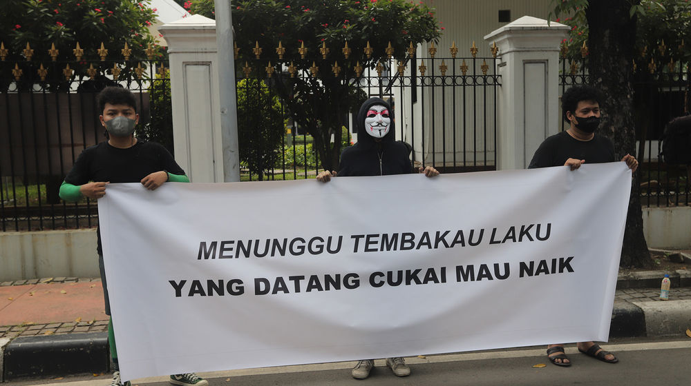 Demo Kenaikan Cukai Tembakau .jpg