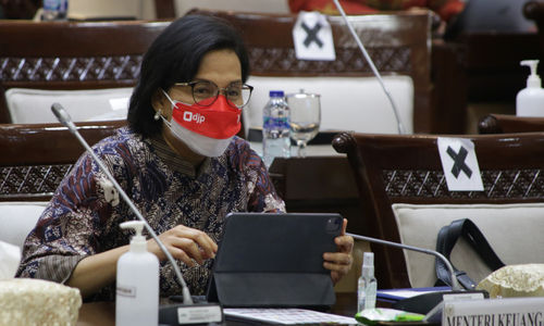 Menkeu Raker DPR .jpg