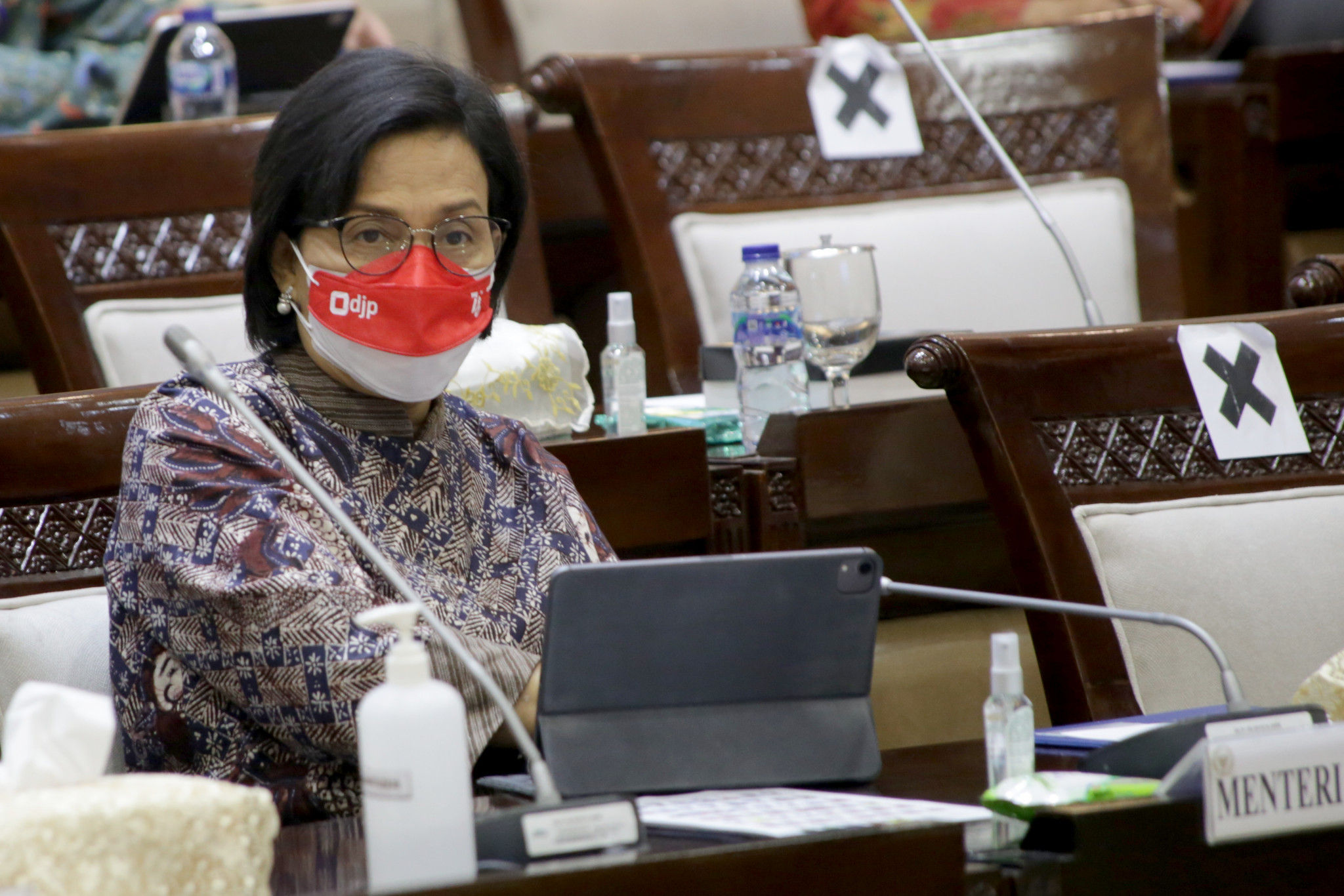 Menteri Keuangan Sri Mulyani hadir dalam rapat kerja di Kompleks Parlemen MPR/DPR-DPD, Senayan, Jakarta, Senin, 20 September 2021. Foto: Ismail Pohan/TrenAsia