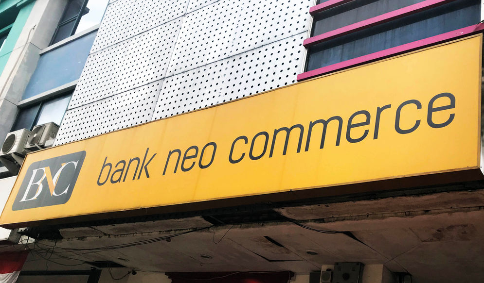 Ilustrasi Bank Neo Commerce - Panji 2.jpg