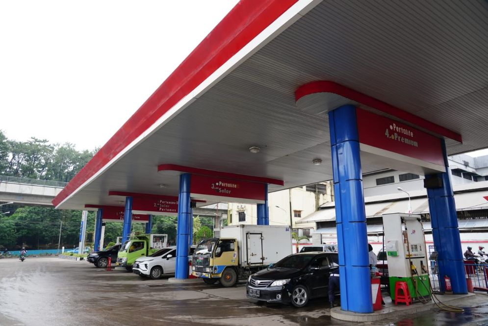 PT Pertamina (Persero) memutuskan untuk menaikkan harga jual pertamax turbo dan Pertamina dex.