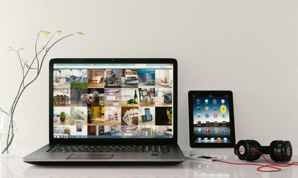 Ilustrasi laptop second. 