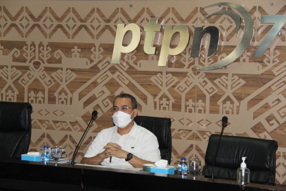 Puluhan karyawan PTPN VII ikuti sosialisasi peserta Aktif Dana Pensiun Perkebunan (Dapenbun) tahun 2021 yang digelar diruang Harmonis lantai 1 kantor Direksi, Selasa (21/9/2021).