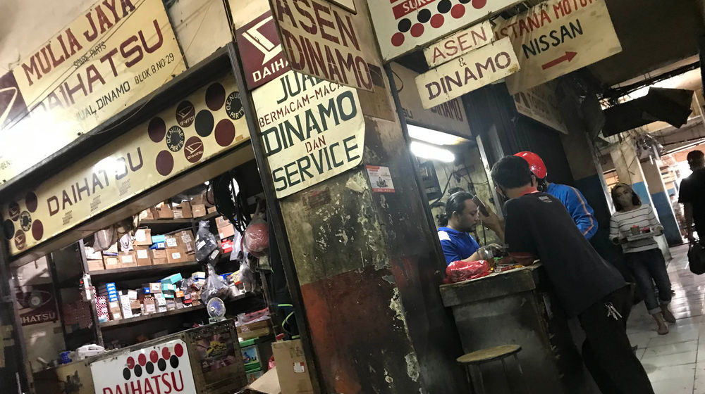 Pasar Otomotif Mulai Bangkit - Panji 7.jpg