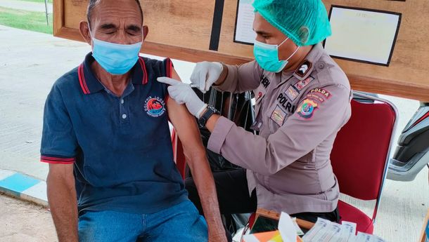 Tak Hanya Bagi Sembako, Sambut HUT ke-66 Satlantas Polres Mabar Gelar Vaksinasi Presisi