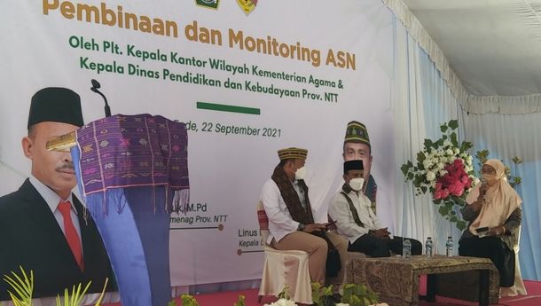 Plt Kakanwil Kemenag dan Kadis PK Provinsi NTT Melakukan Safari Pendidikan di Kabupaten Ende