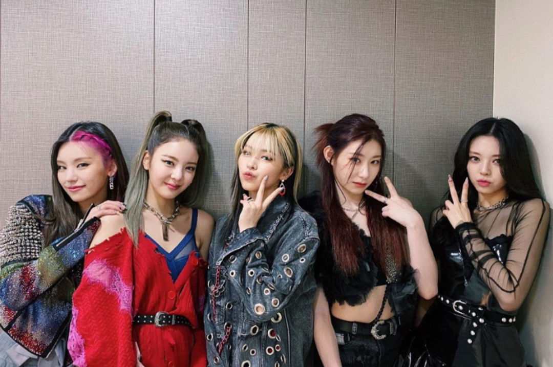 ITZY Tampil Berani Usai Rilis Album Terbarunya 'Crazy In Love'