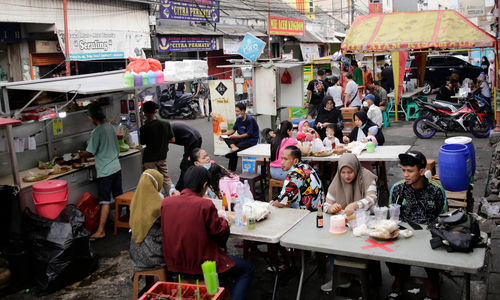 BLT Untuk Pedagang Kaki Lima - Panji 2.jpg