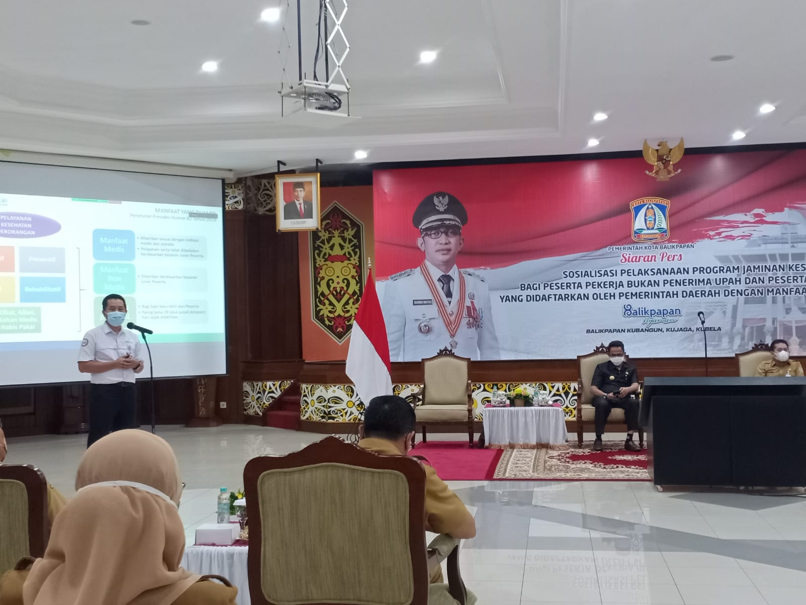Kepala BPJS Kesehatan Balikpapan, Sugiyanto saat sosialisasi, Senin (27/9/2021)