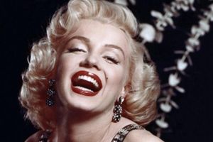 marilyn-monroe-lipstick-507x640.jpg