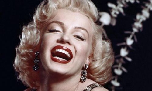 marilyn-monroe-lipstick-507x640.jpg