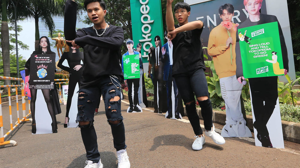 Tokopedia Dinominasikan Untuk Penggunaan Energi Terbarukan - Panji 4.jpg