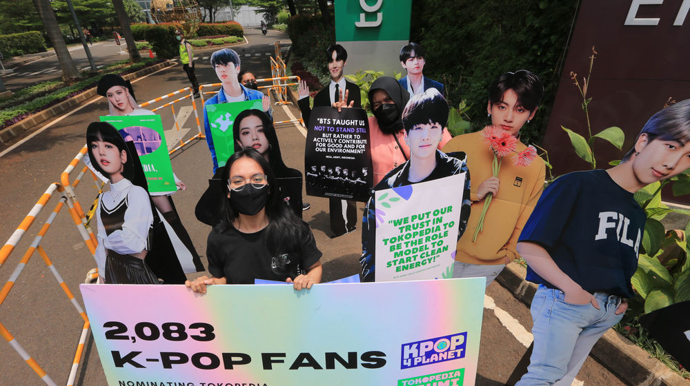 Tokopedia Dinominasikan Untuk Penggunaan Energi Terbarukan - Panji 7.jpg