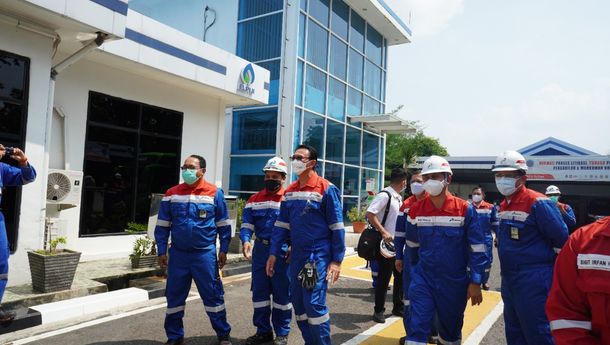 Komisaris Utama Pertamina Kunjungi Depot LPG Pulau Layang 