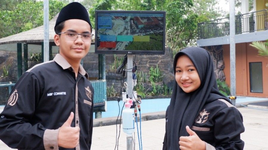 Kecintaannya Pada Dunia Robotik, Santri Ini Ciptakan Robot Deteksi Dini COVID 19