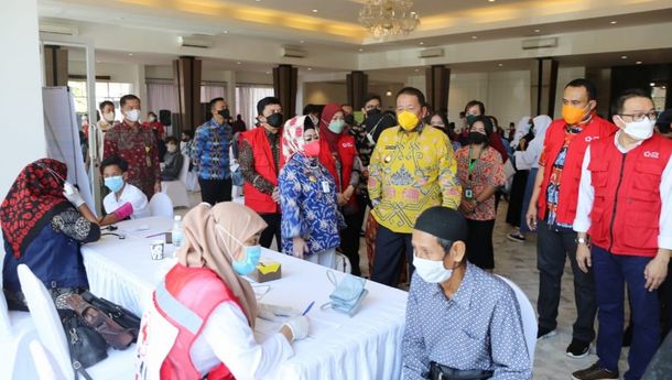 Arinal Imbau Warga Manfaatkan Vaksinasi yang Digelar PMI Lampung, Begini Cara Daftarnya