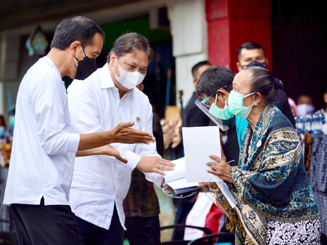 Siap-siap, Jokowi Mulai Salurkan Bantuan Rp1,2  Juta untuk 1 Juta PKL dan Warung.jpg