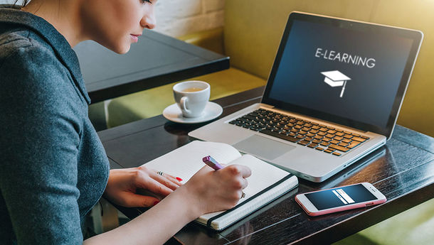 5 Tips Agar Terhindar dari Stres Saat Jalani Kuliah Online