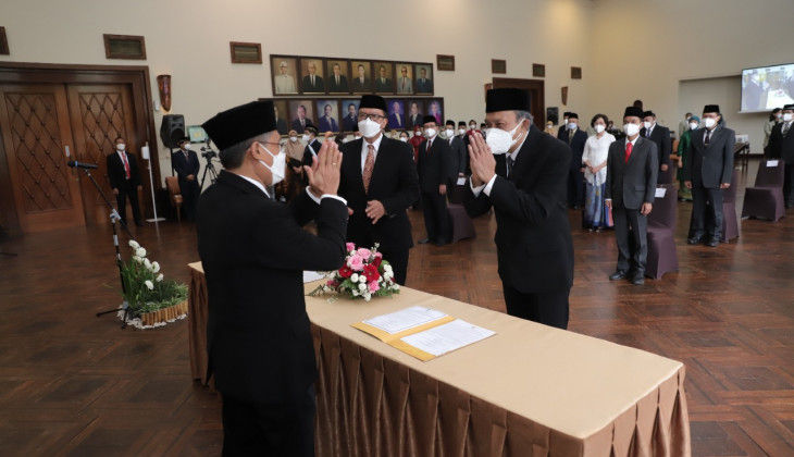 Rektor UGM Lantik 19 Dekan Periode 2021-2026 - Jogjaaja