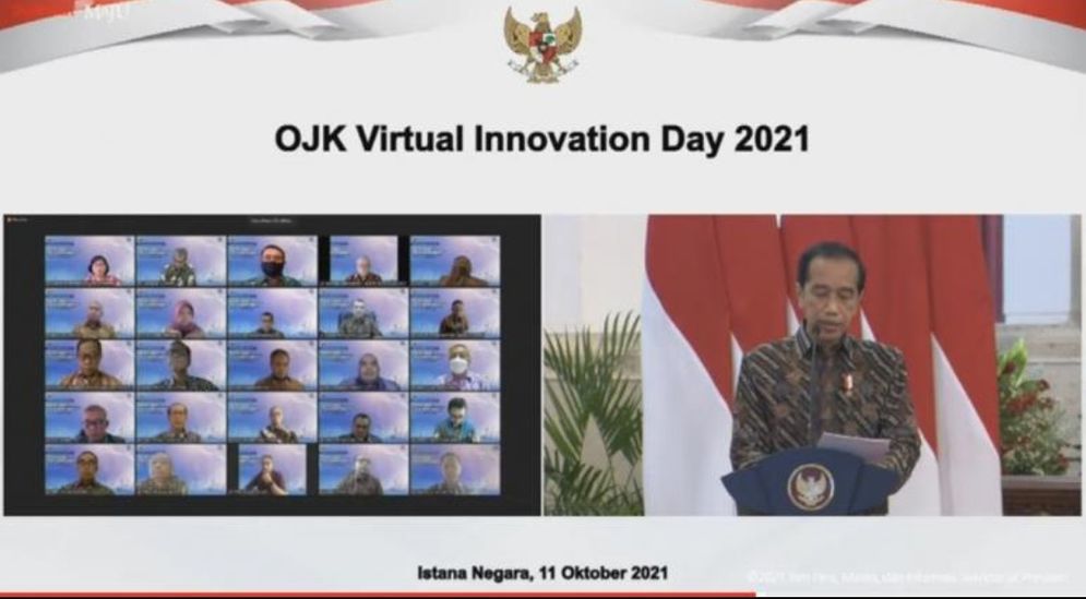 Presiden Jokowi dalam OJK Virtual Innovation Day 2021, Senin (11/10/2021). 
