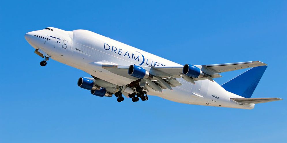 Boeing 747 Dreamlifter.jpg