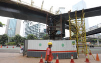 Pembangunan Jembatan Kretek 2 menggunakan teknologi LRB untuk mengurangi potensi gempa dan bisa bertahan selama 100 tahun. Foto: Ismail Pohan/TrenAsia