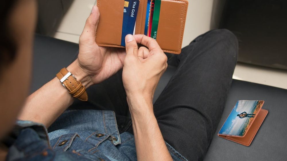 Manfaat Menggunakan Uang Tunai untuk Memperbaiki Kondisi Keuangan