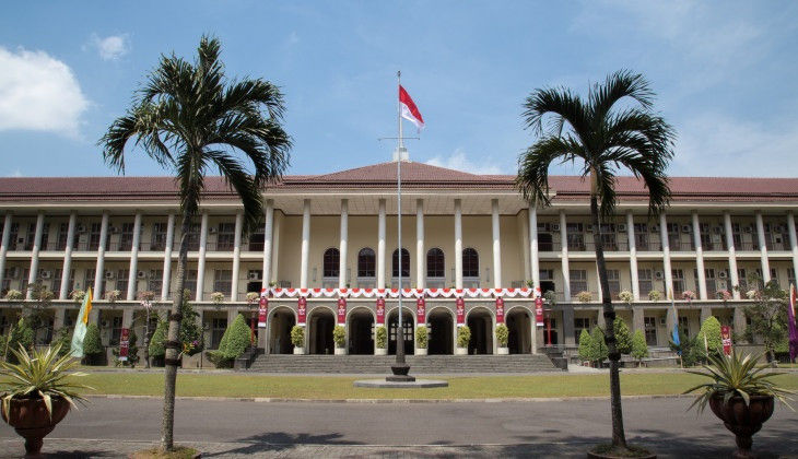 Prof Kaelan Dan Prof Sofian Effendi : UGM Universitas Pancasila - Jogjaaja