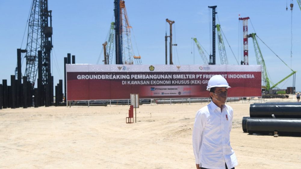 Jokowi Groundbreaking Smelter Freeport.jpg