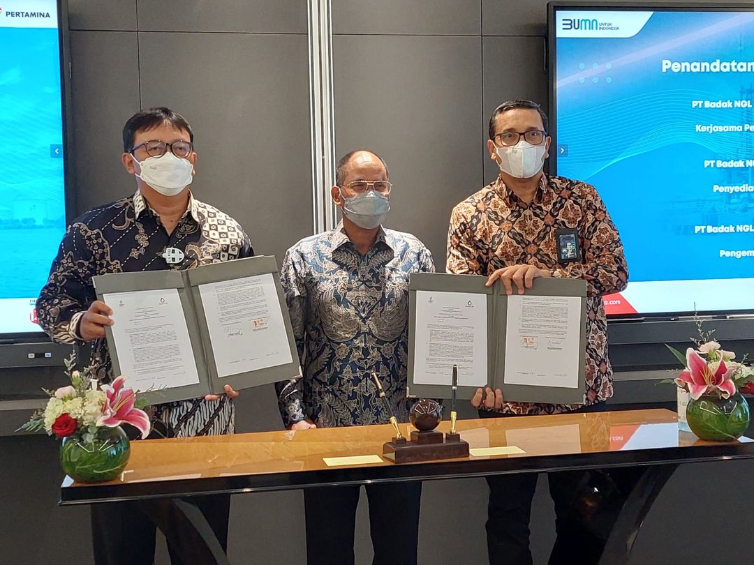 Penandatanganan Heads of Agreement (HOA)  antara Direktur PGN Utama PGN M. Haryo Yunianto dan President Director & Chief Executive Officer PTB Gema Iriandus Pahalawan, Rabu, 20 Oktober 2021