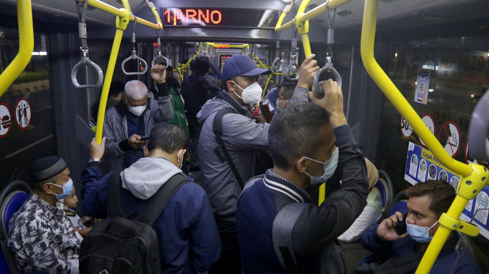 Kapasitas 100% Tranjakarta.jpg