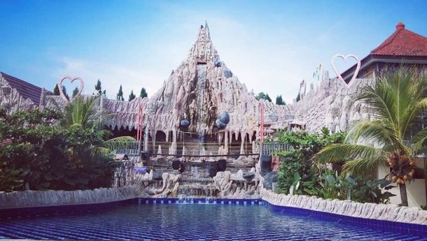 Liburan Seru Wisata Air ke Slanik Waterpark Lampung