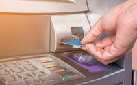 Ilustrasi transfer antar Bank di mesin ATM. 