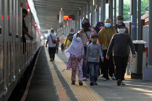 Anak Boleh Naik Commuterline Lagi - Panji 1.jpg