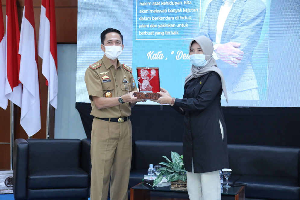 Kuliah umum UT Palembang