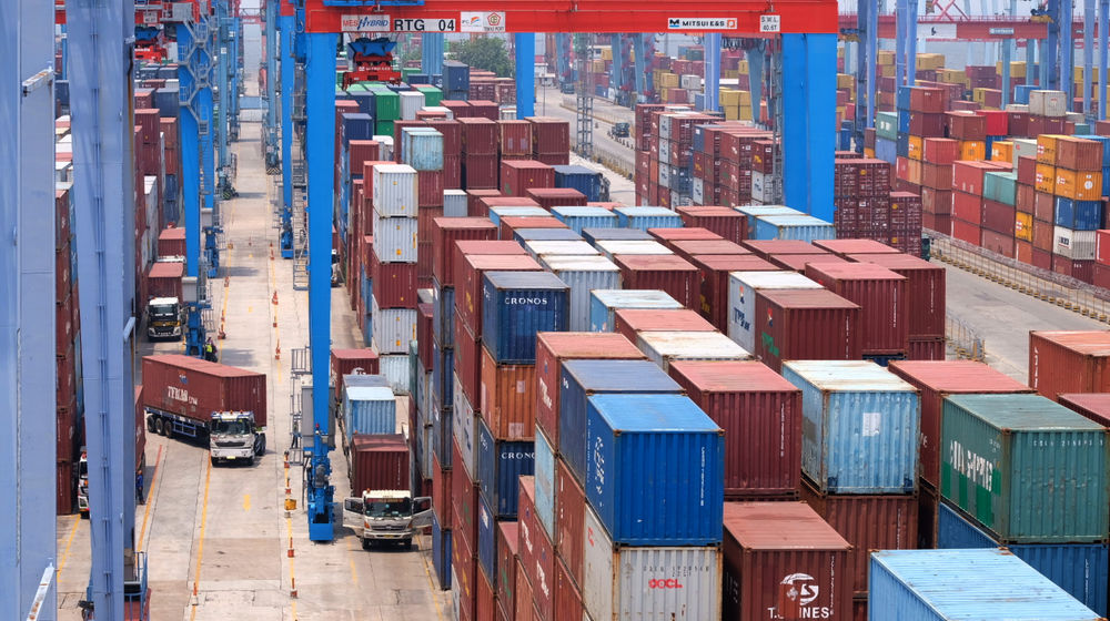 Neraca Perdagangan Surplus .jpg