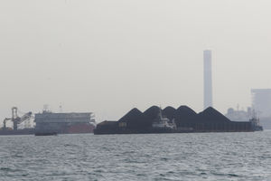 Kapal Tongkang Batubara.jpg