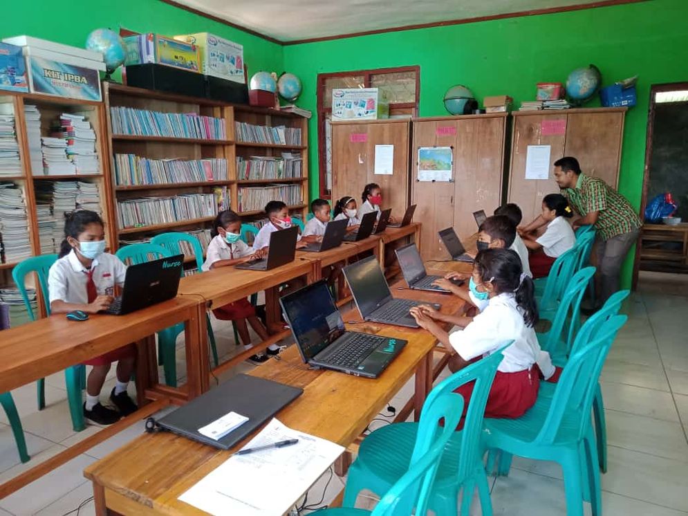 SDN Wol Numpang Simulasi ANBK, Selain Berjalan Kaki, Para Siswa Harus Bawa Bekal untuk Makan Siang