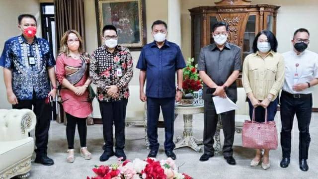 Pihak RSUP Kandouw saat menemui Gubernur Sulut Olly Dondokambey dan Wagub Steven Kandouw. (Foto:Istimewa)