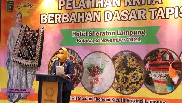 Pemprov Lampung Latih Pengrajin Tapis Hasilkan Produk Berkualitas