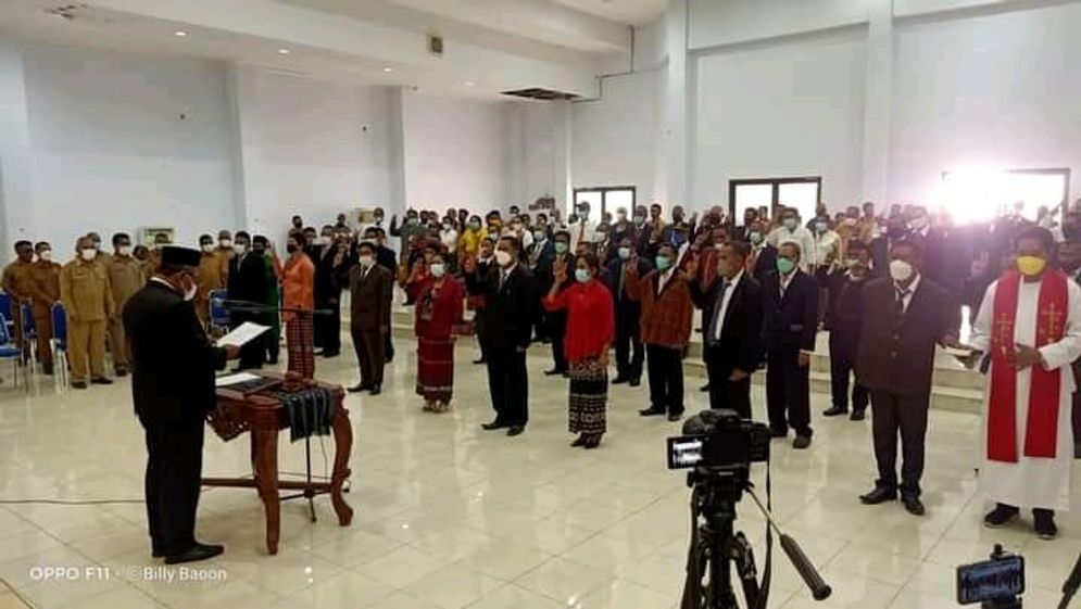 Acara 'Pelantikan Kepala Sekolah Kepala Sekolah TK/PAUD, SD, dan SMP' di kantor Bupati Lembata, Senin, 01 November 2021