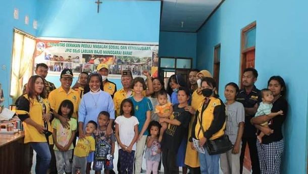 Partai Golkar Mabar Mulai Mendistribusikan 5000 Dosis Vaksin Gelombang Dua