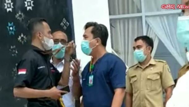 Oknum Dokter di Labuan Bajo Dipolisikan Karena Halangi Tugas Jurnalistik Transtv45 