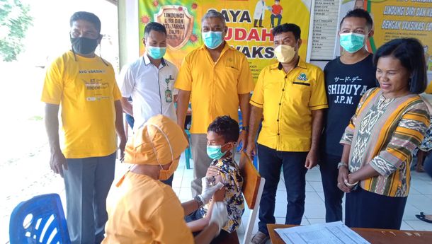 Partai Golkar dan YTMI gelar kegiatan sosial kemanusiaan degan adakan Vaksinasi Covid-19.