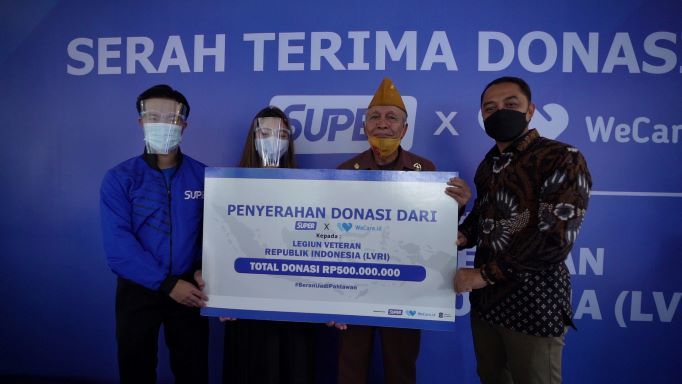 Aplikasi Super memberikan uang untuk para pejuang veteran.