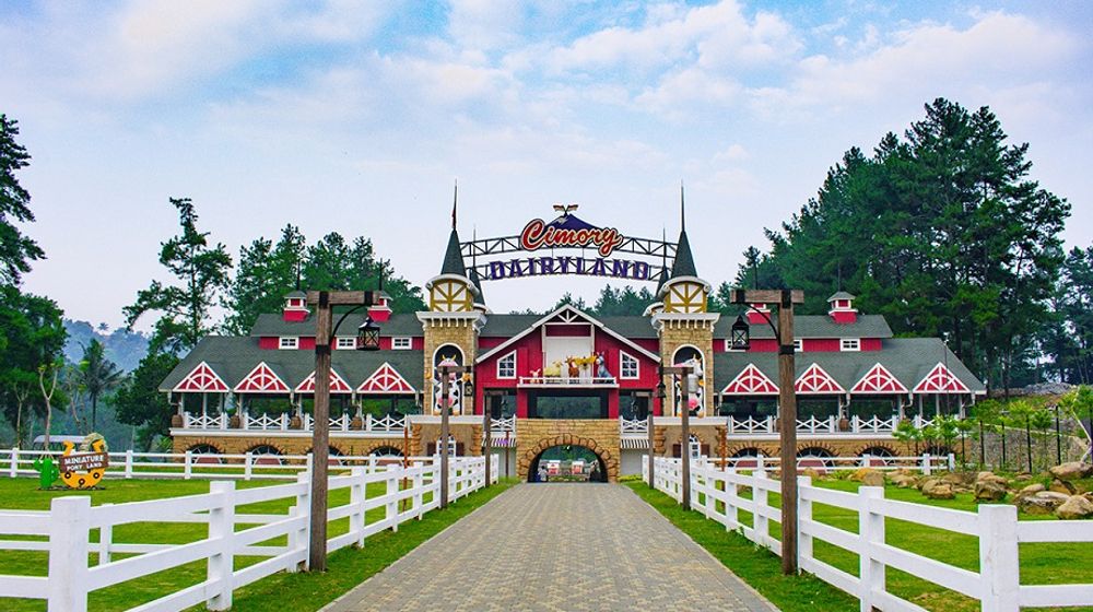 Taman hiburan Cimory Dairyland di kawasan Puncak, Bogor, milik produsen susu Cimory, PT Cisarua Mountain Dairy yang segera menggelar IPO / Dok. Cimory