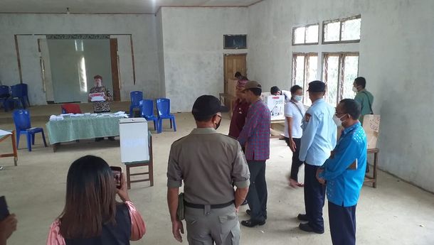 Wakil Bupati Manggarai Pantau Pelaksanaan Pilkades di Desa Benteng Kuwu