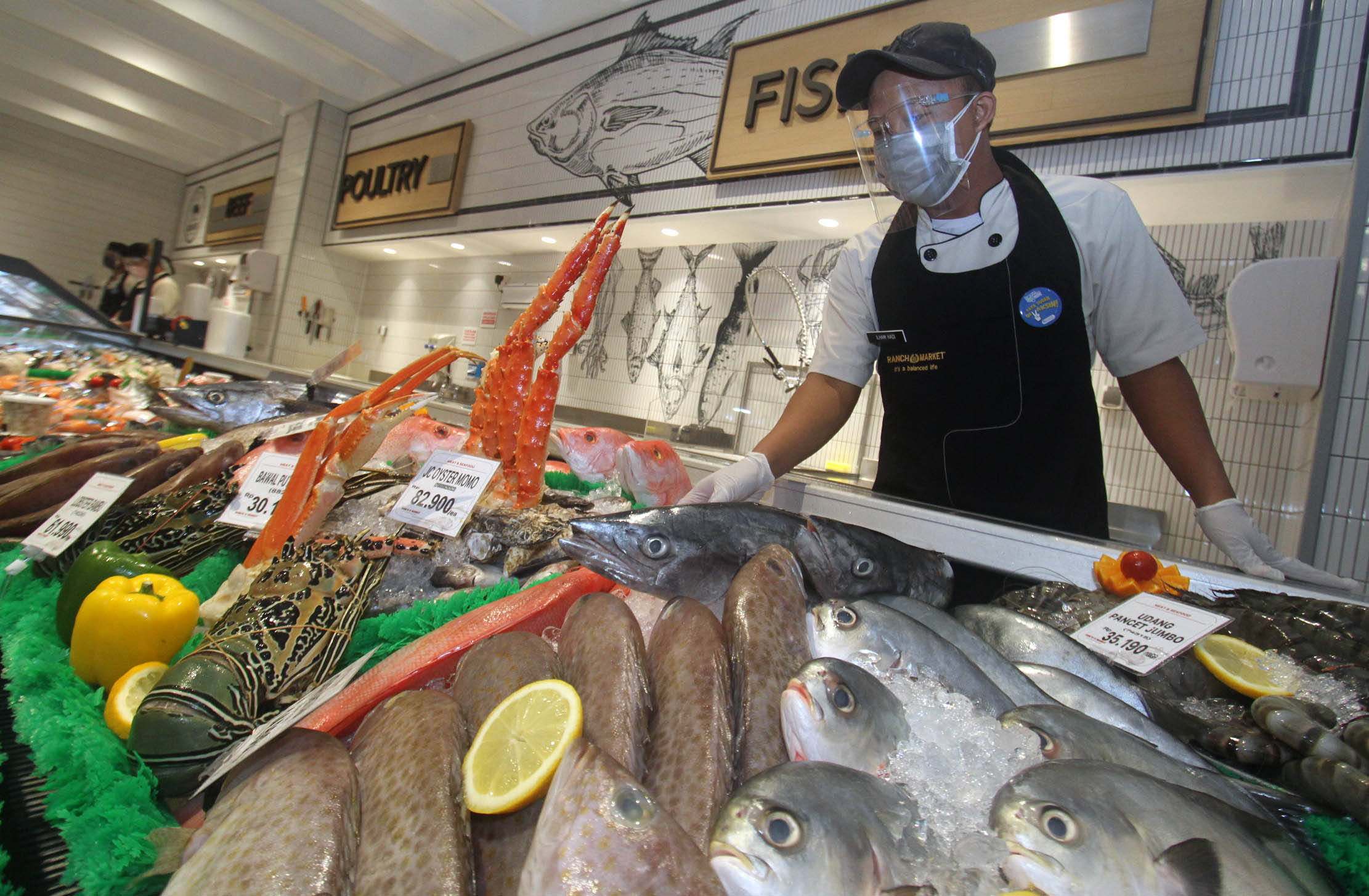 Lippo Mall Puri menghadirkan supermarket premium Ranch Market yang resmi dibuka Jumat, 12 November 2021. Gerai Ranch Market di Lippo Mall Puri berlokasi di area Grand Central Lippo Mall Puri. Foto : Panji Asmoro/TrenAsia